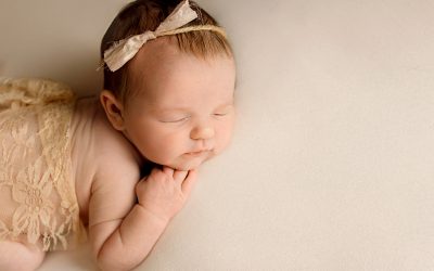 Behind the scenes of a newborn session
